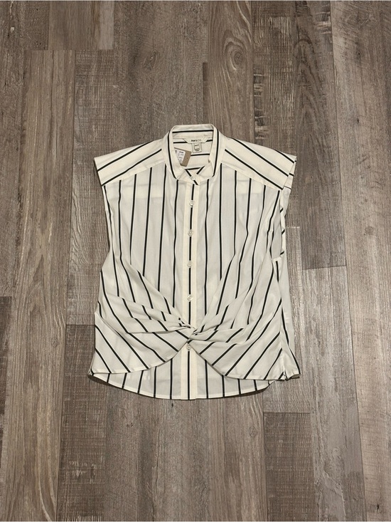 RW&CO. Tops - RW&CO Button-Down Tank